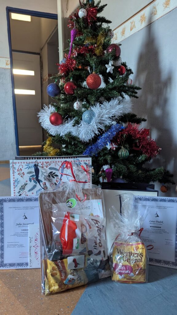 WhatsApp_Image_2025-12-18_at_10.20.58_5-576x1024 Sukces w konkursie