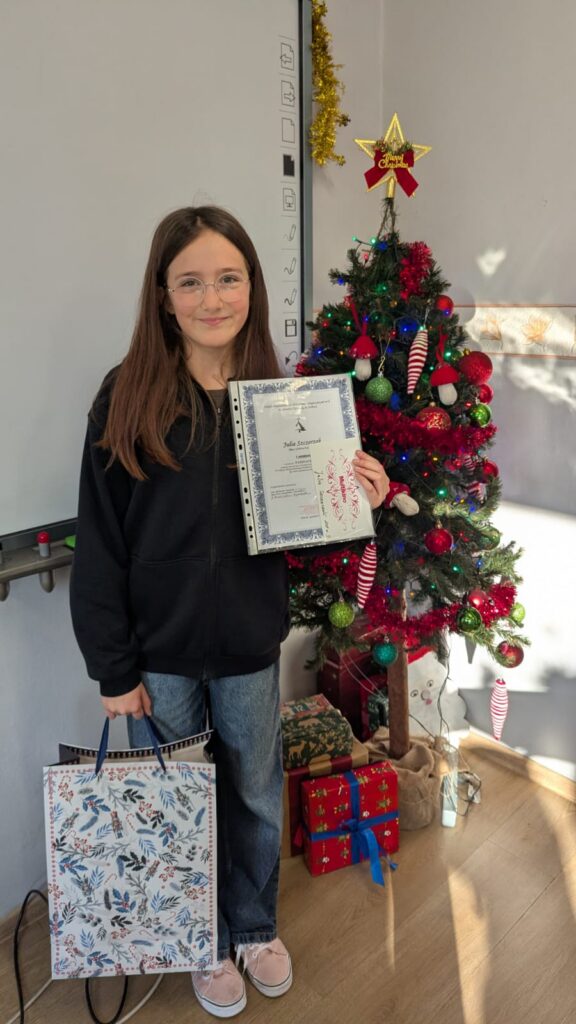 WhatsApp_Image_2025-12-18_at_10.20.58_6-576x1024 Sukces w konkursie